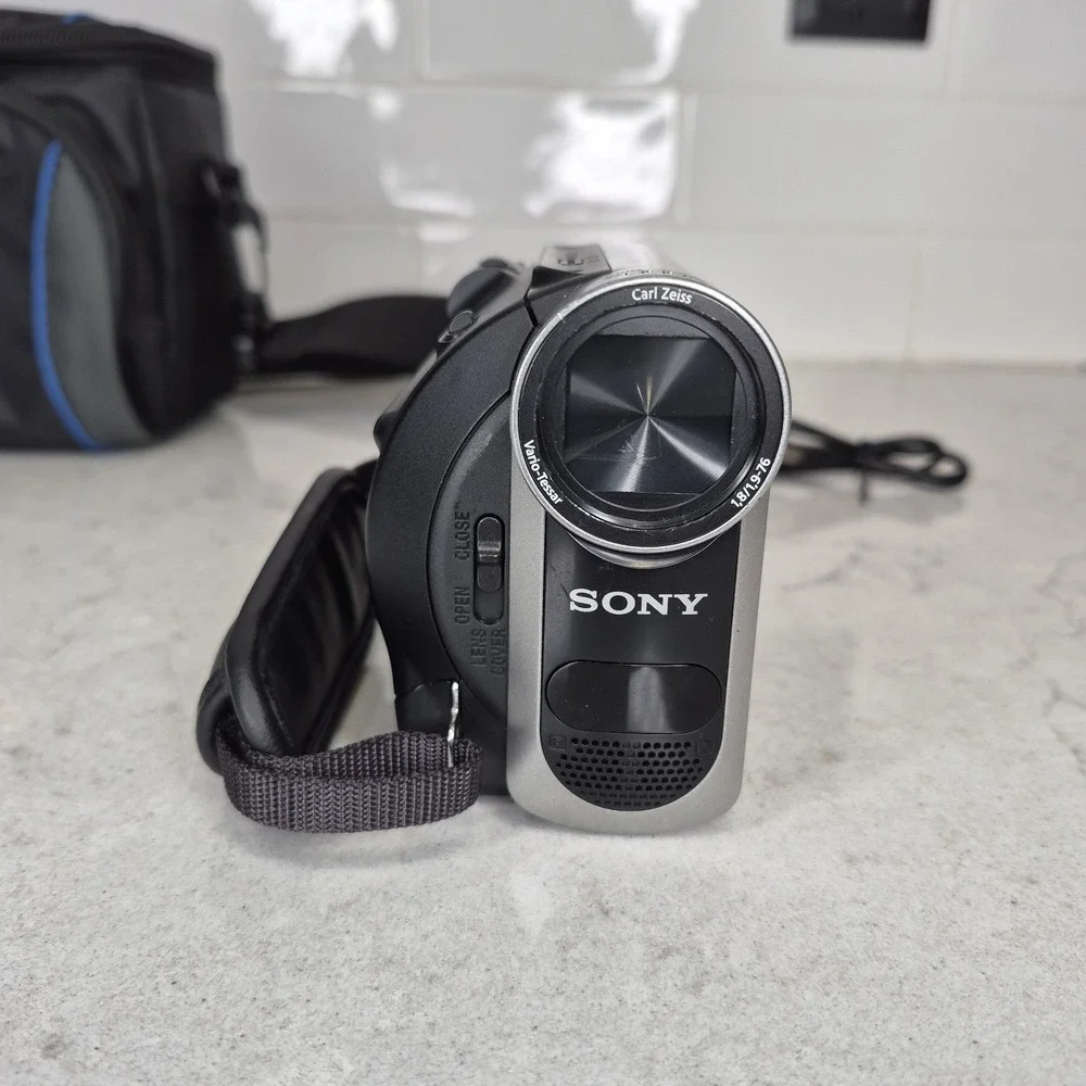 Sony Handycam DCR-HC52 MiniDV Camcorder 40x Zoom Bundle WORKS